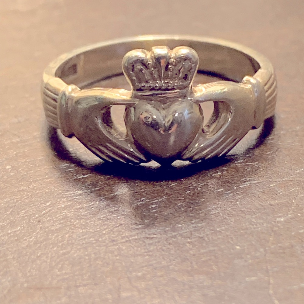 Classic sterling silver Irish Claddagh ring. Size 9